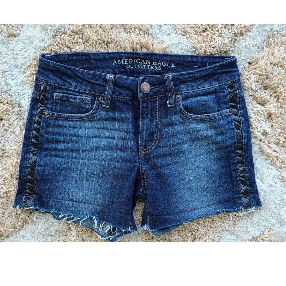 American Eagle Cutoff Jean Shorts With Leather Braid Detail Size 2‎